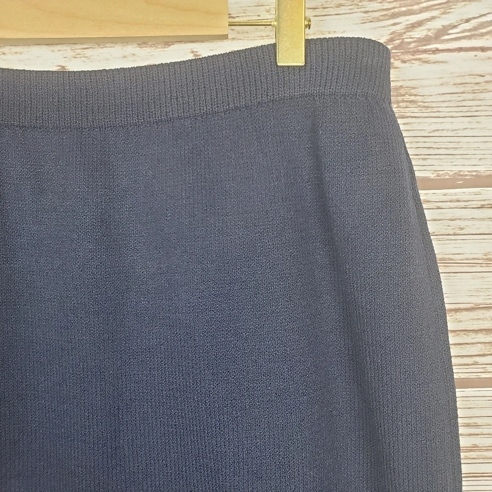 St John Basics Womens Size 8 Vintage Navy Blue Santana Knit Pencil Skirt #89